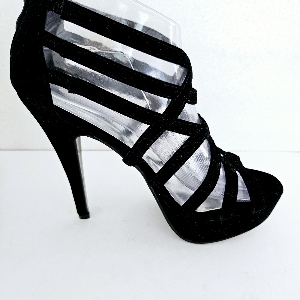 New Women Delicacy, Strappy Black Velvet Stiletto Sandal Sz 7 Super Se… - Picture 5 of 8